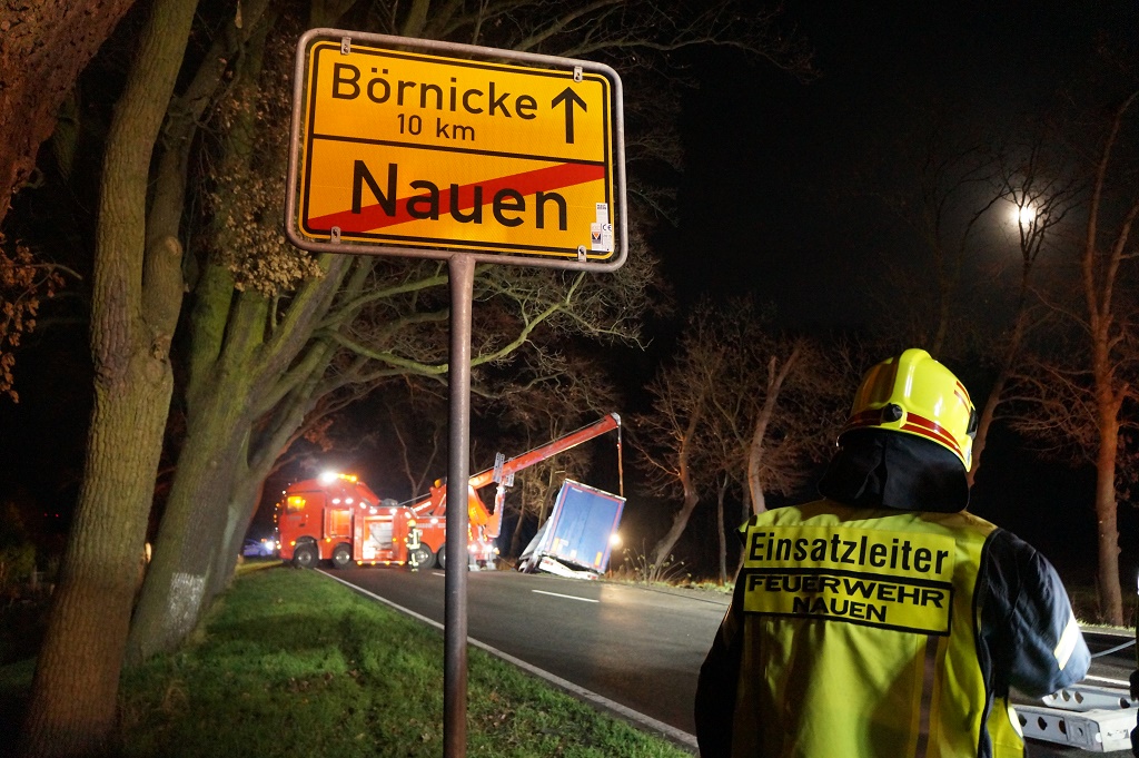 reportnet24 de Doppelter Einsatz für Polizei und Feuerwehr in Nauen