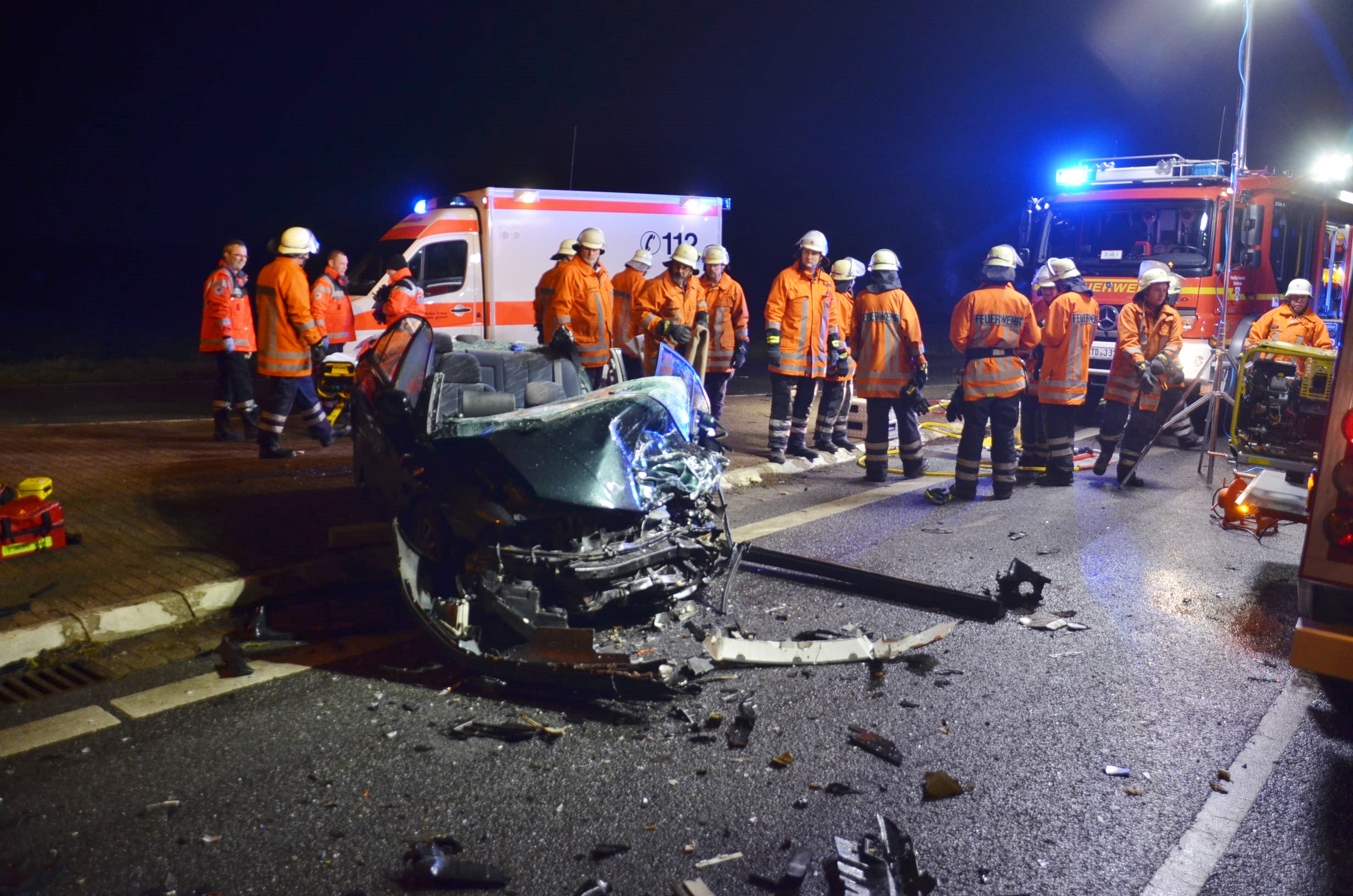 Reportnet24.de - Stade: Mehrere Schwerverletzte Bei Schwerem Unfall Auf ...